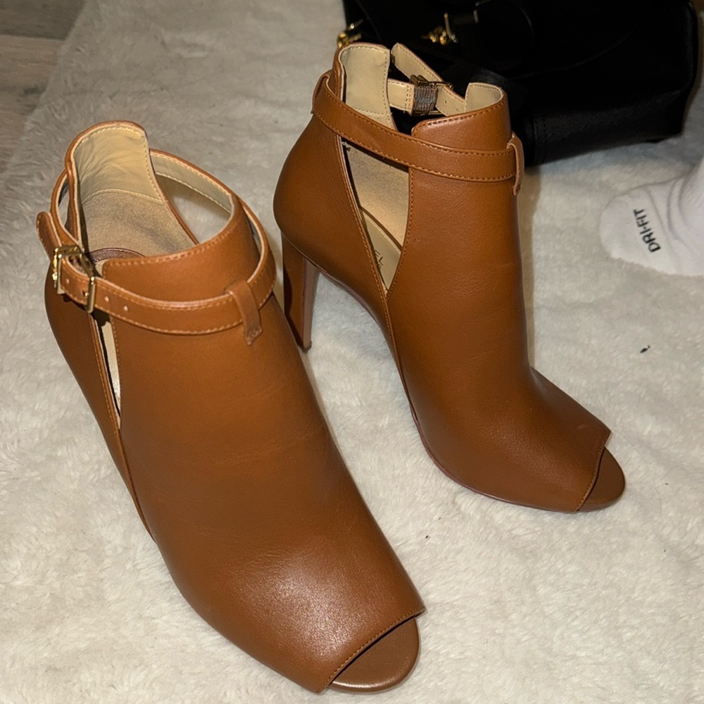 michael kors heels
